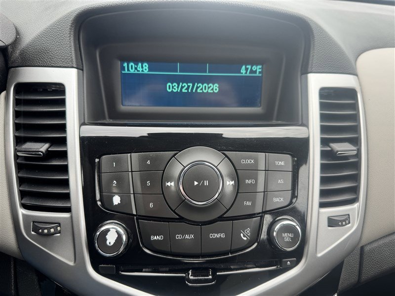 Used 2015 Chevrolet Cruze LS FWD image 18