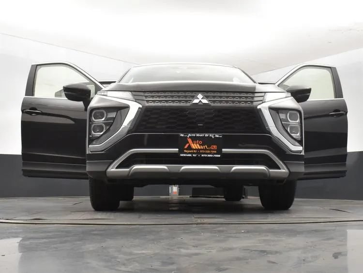 Used 2024 Mitsubishi Eclipse Cross SE AWD/4WD image 11