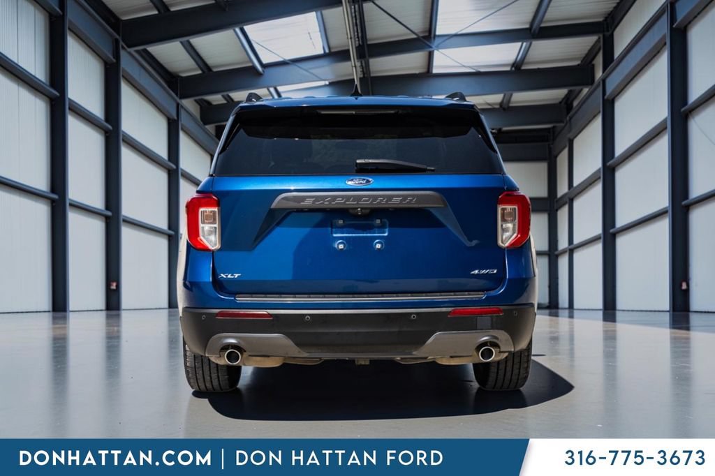 Used 2021 Ford Explorer XLT w/ Equipment Group 202A AWD/4WD image 28