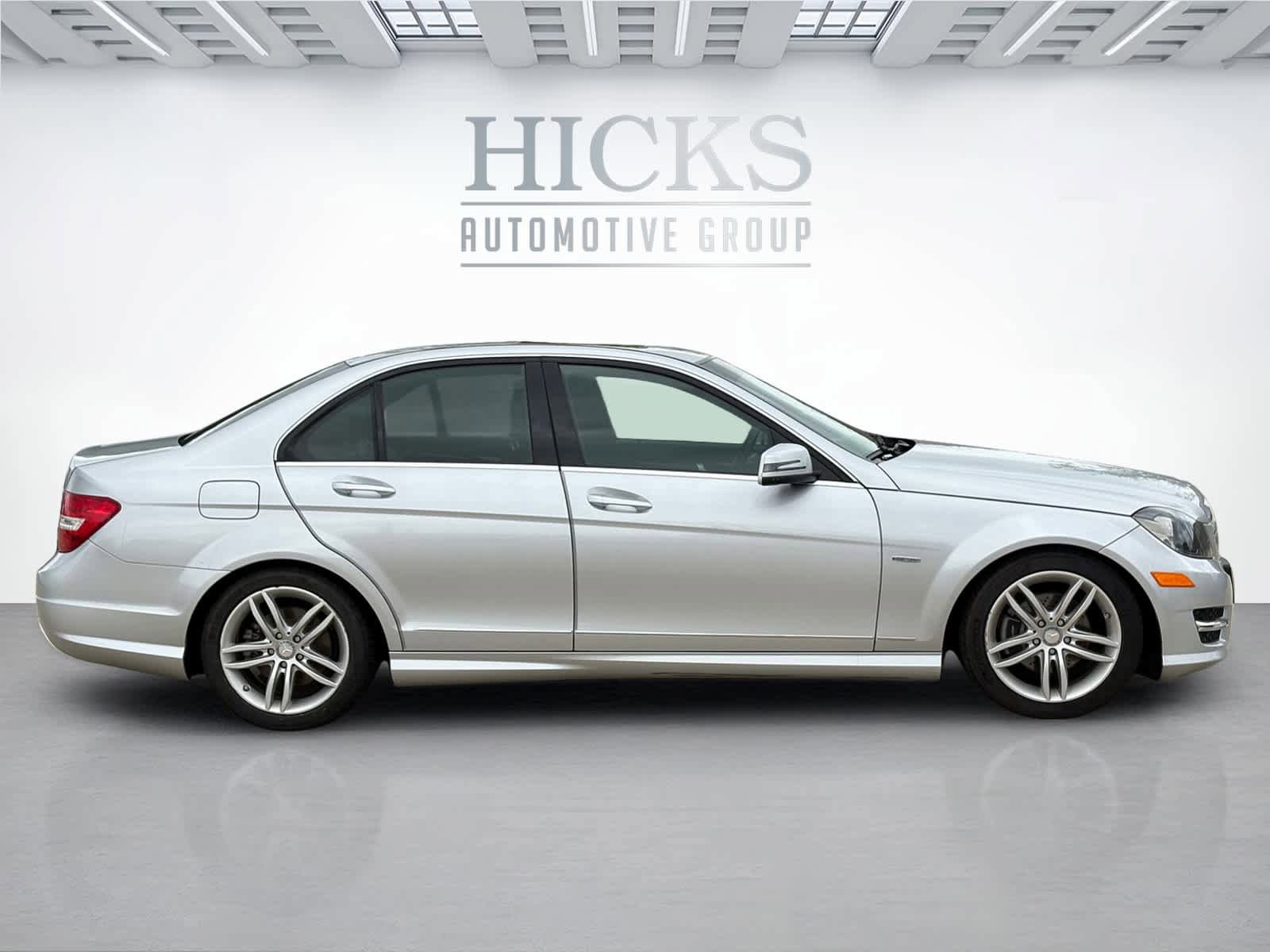 Used 2012 Mercedes-Benz C 250 Sedan image 4