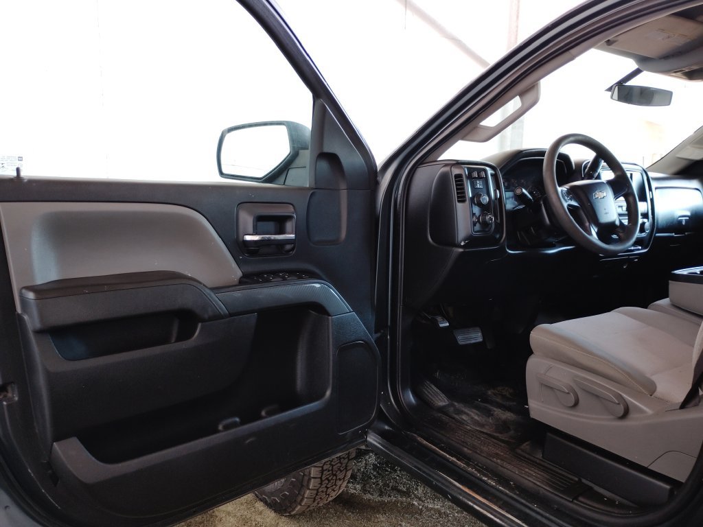 Used 2017 Chevrolet Silverado 2500 W/T AWD/4WD image 20