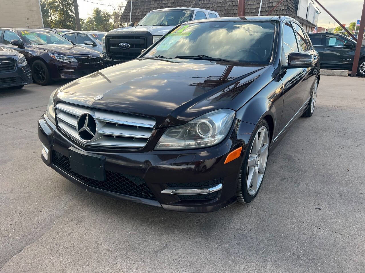 Used 2012 Mercedes-Benz C 300 4MATIC Sedan image 1