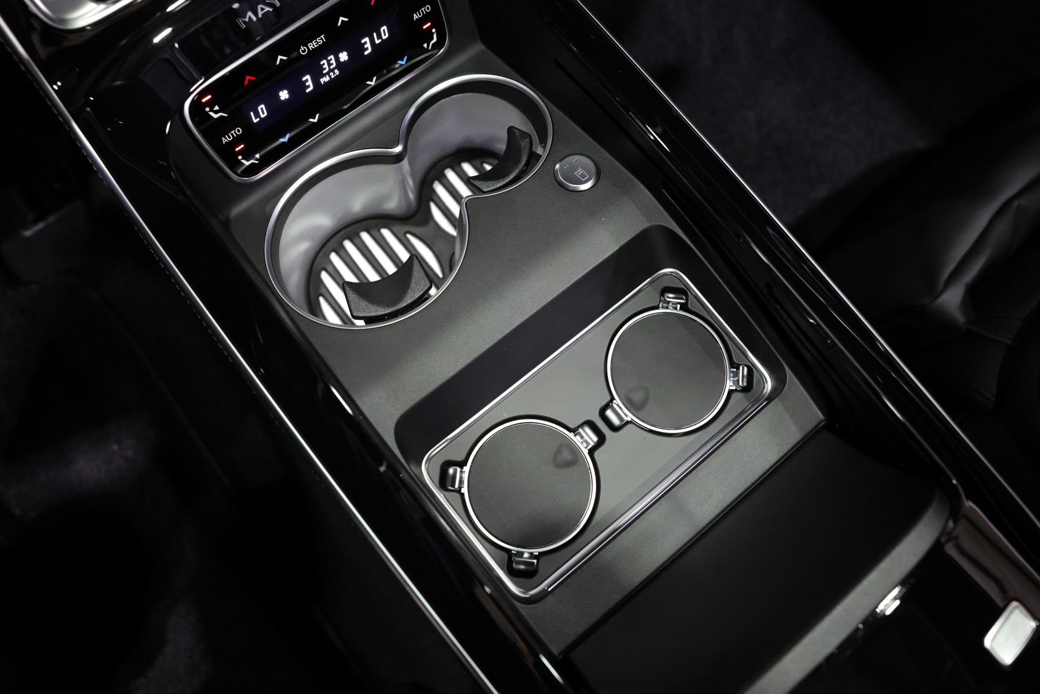 Used 2024 Mercedes-Benz Maybach S 580 4MATIC image 50