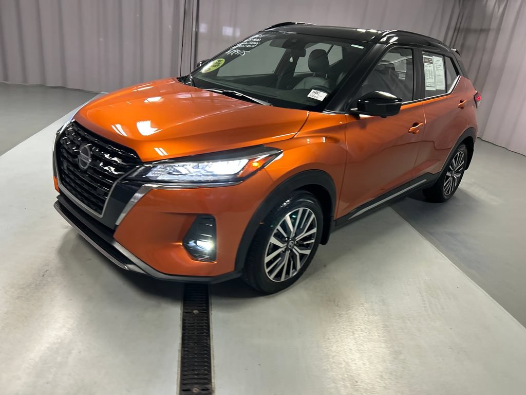 Used 2021 Nissan Kicks SR w/ SR Premium Package FWD video 3