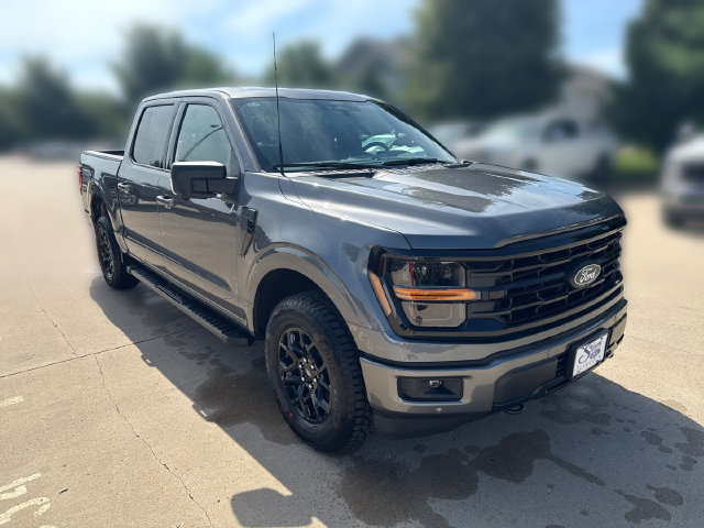 New 2026 Ford F150 XLT w/ Equipment Group 302A MID AWD/4WD image 3