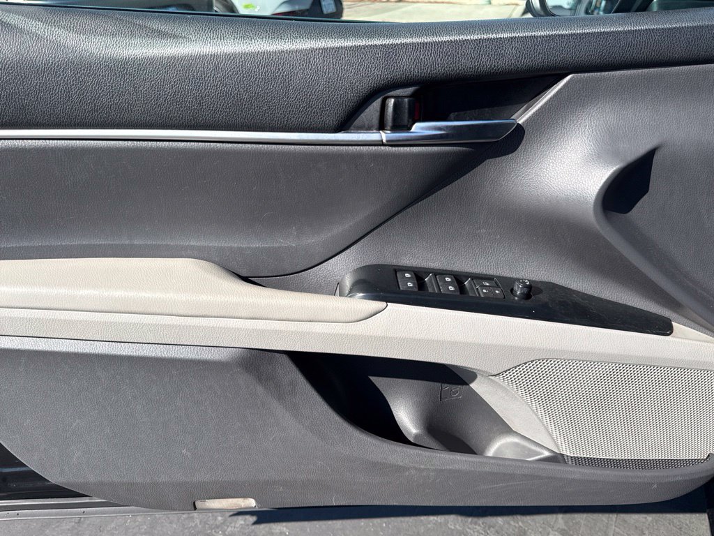 Certified 2019 Toyota Camry LE FWD image 18
