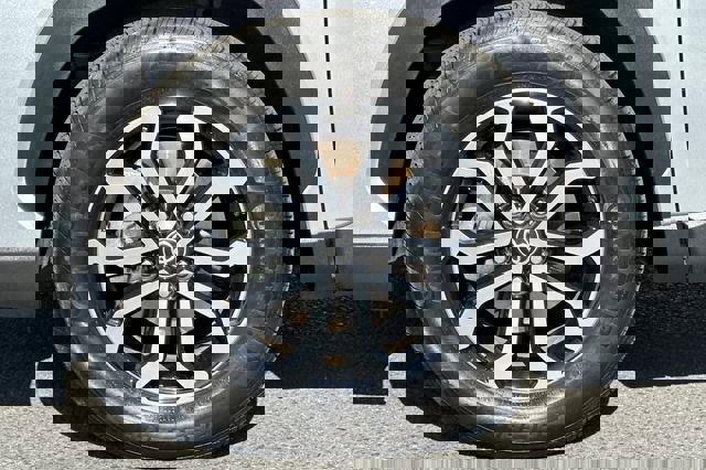 Certified 2024 Toyota Corolla Cross SE w/ Moonroof Package image 32