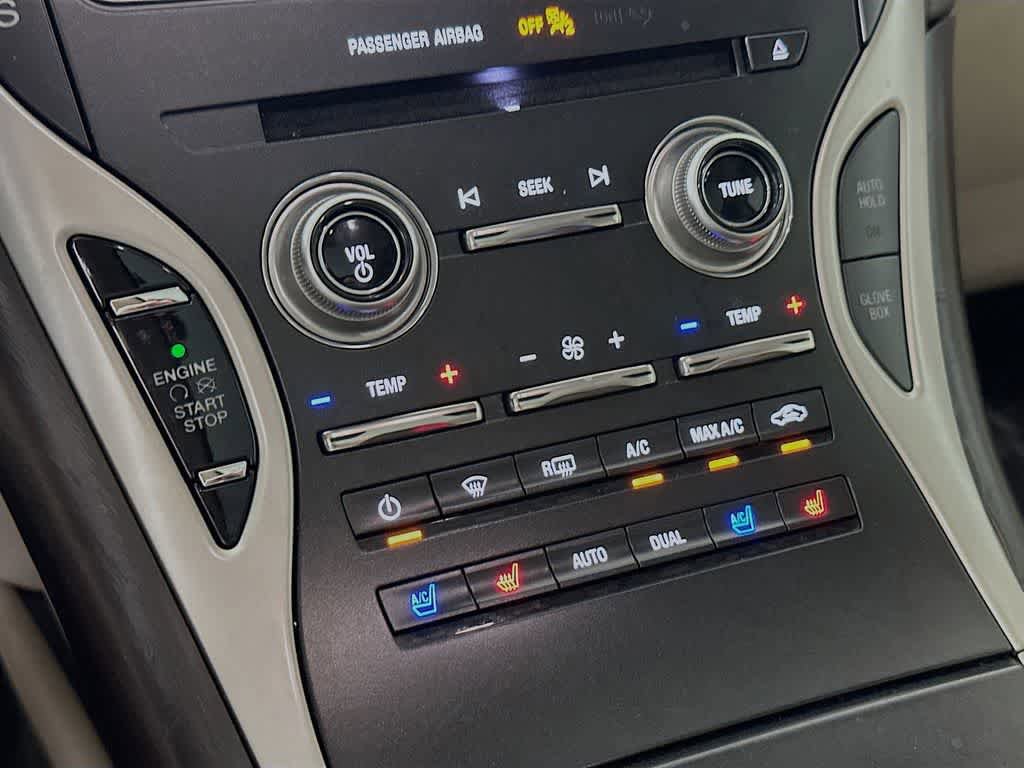 Used 2017 Lincoln MKX Reserve w/ Driver Assistance Package FWD image 18