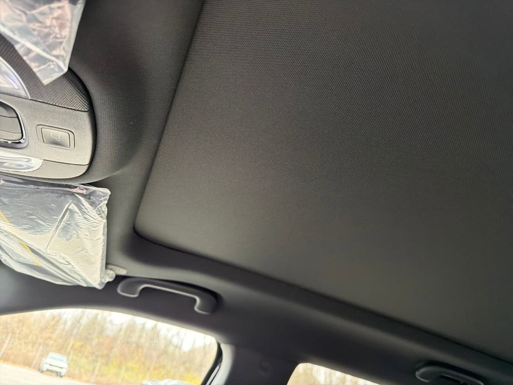 New 2026 Jeep Compass Limited w/ Sun, Sound & Navigation Group image 19