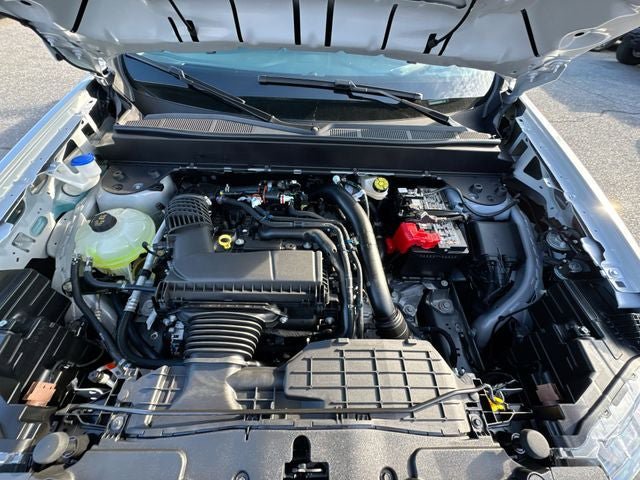 New 2025 Ford Maverick XLT w/ XLT Luxury Package AWD/4WD image 24
