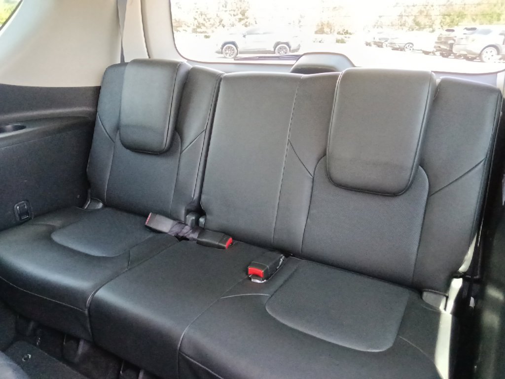 Used 2022 Nissan Armada Platinum w/ Captain's Chairs Package RWD image 32