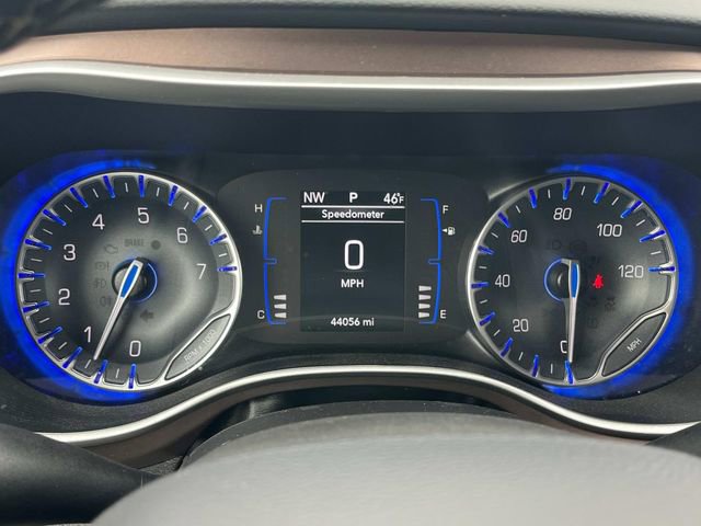 Used 2023 Chrysler Voyager LX FWD image 40