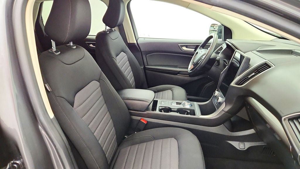 Used 2022 Ford Edge SE w/ Black Appearance Package AWD/4WD image 22