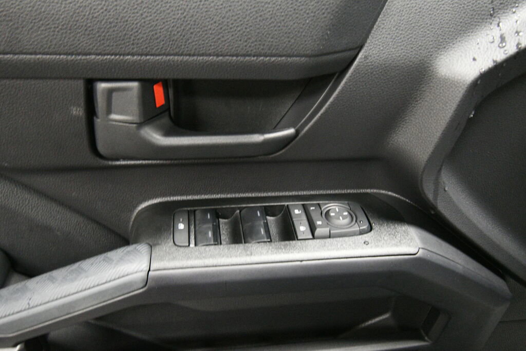 Used 2025 Toyota 4Runner SR5 image 11