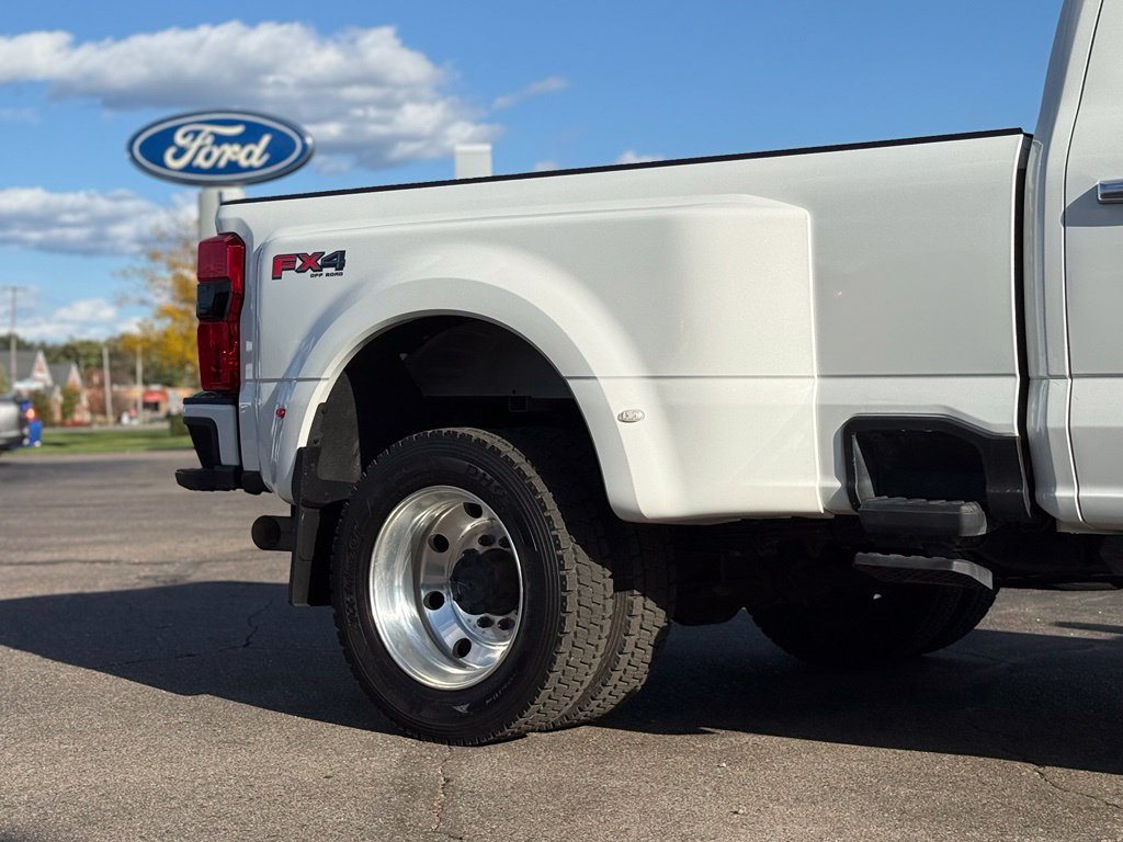 Used 2024 Ford F450 Limited w/ FX4 Off-Road Package AWD/4WD image 39