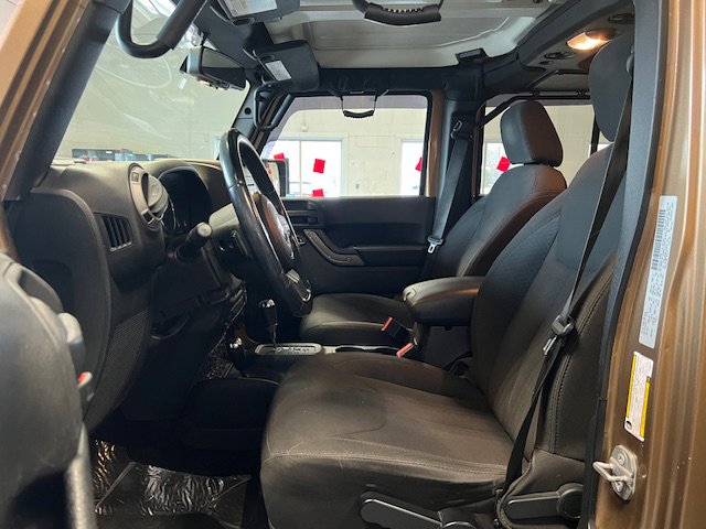 Used 2015 Jeep Wrangler Unlimited Sport w/ Quick Order Package 24S image 12