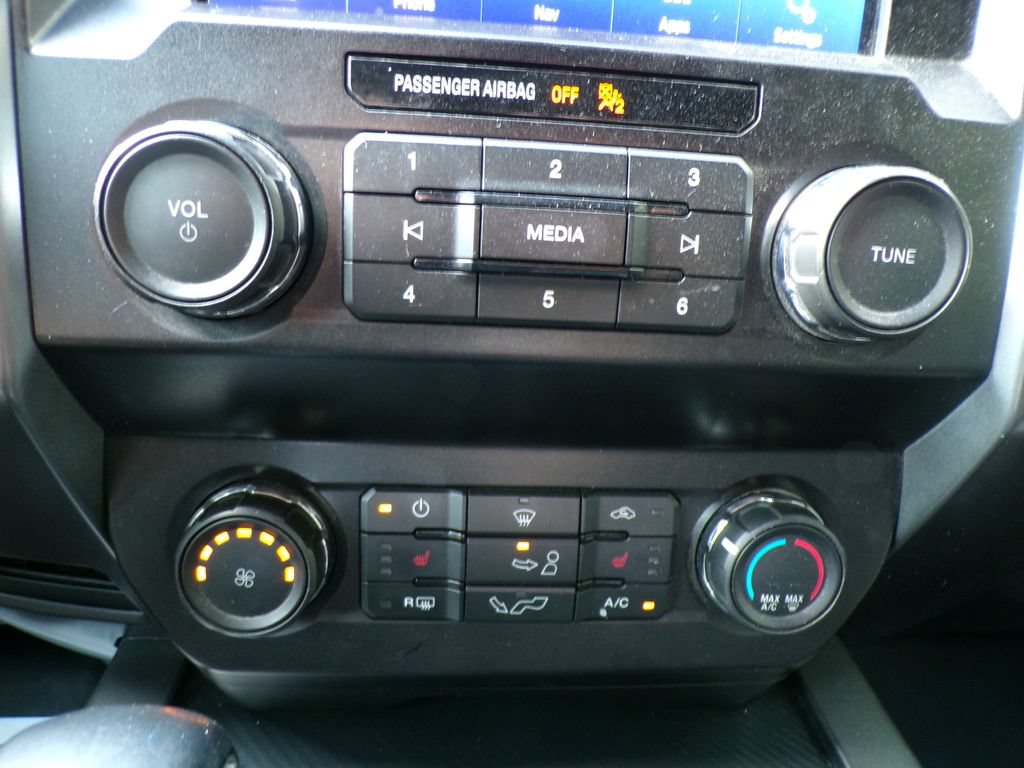 Used 2020 Ford F150 XLT w/ Equipment Group 302A Luxury AWD/4WD image 27