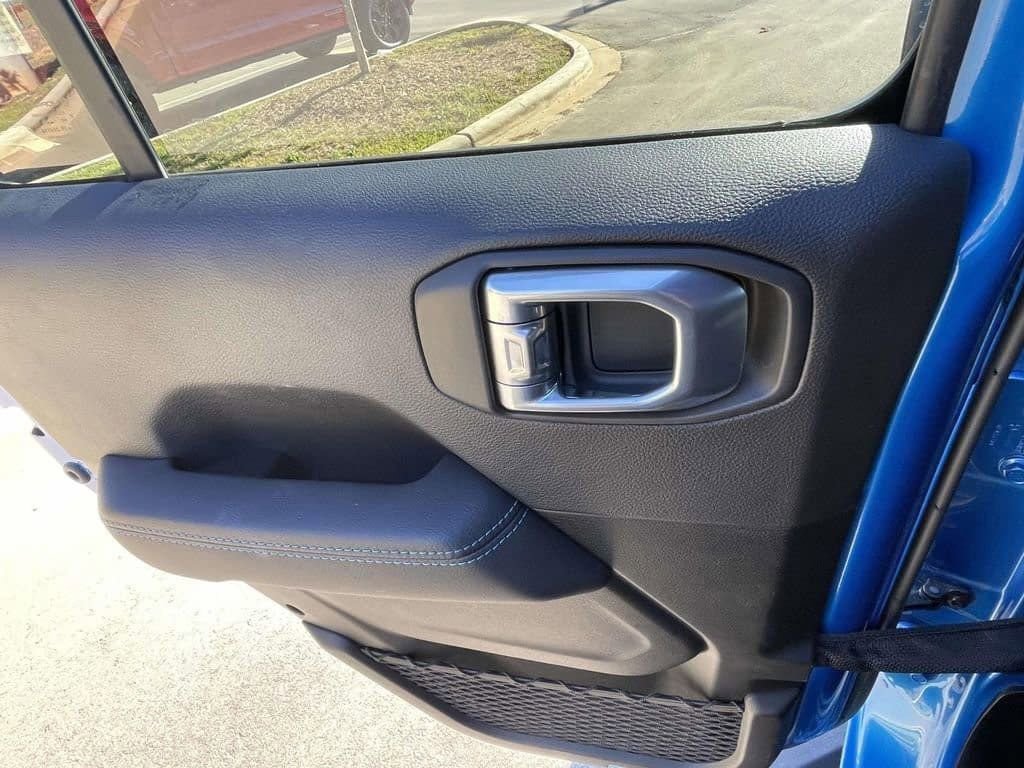 Used 2022 Jeep Wrangler Unlimited Rubicon 4xe image 15