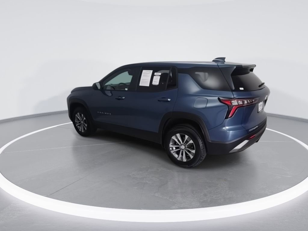 Used 2026 Chevrolet Equinox LT AWD/4WD image 8