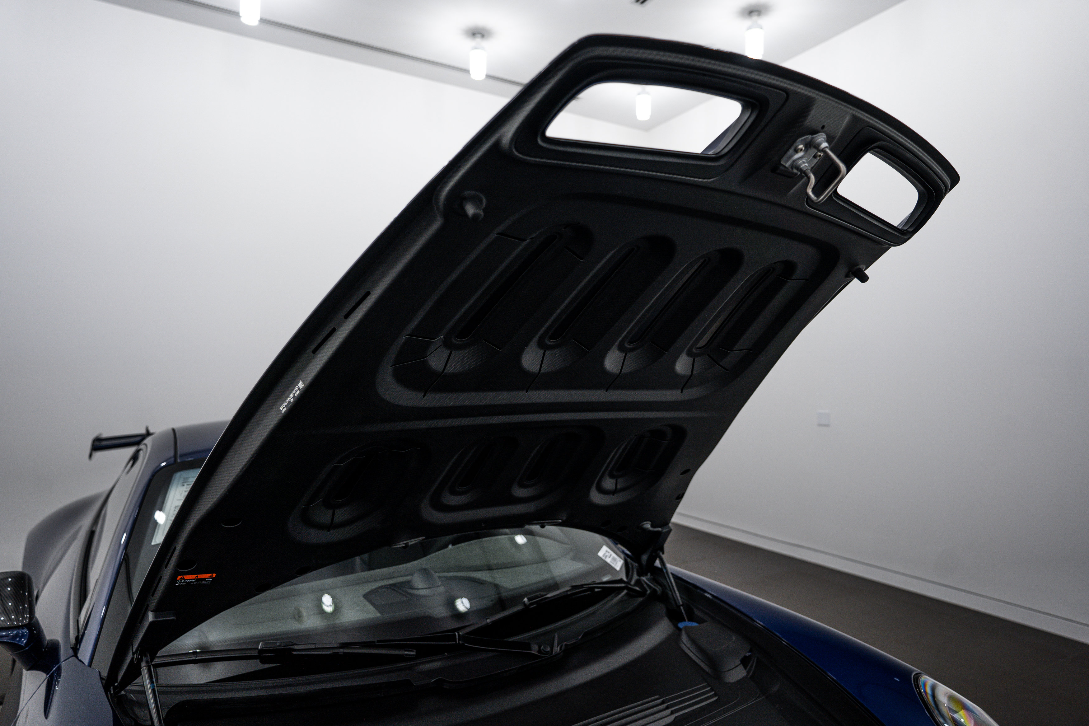 Certified 2025 Porsche 911 GT3 RWD image 28