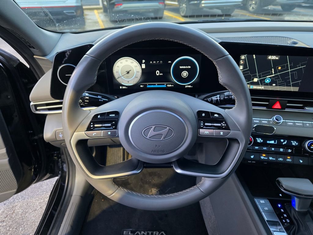 Used 2024 Hyundai Elantra SEL w/ Convenience Package image 39