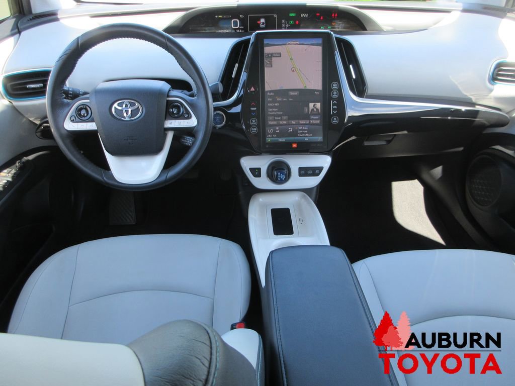 Used 2017 Toyota Prius Prime Advanced w/ Preferred Accessory Package image 8