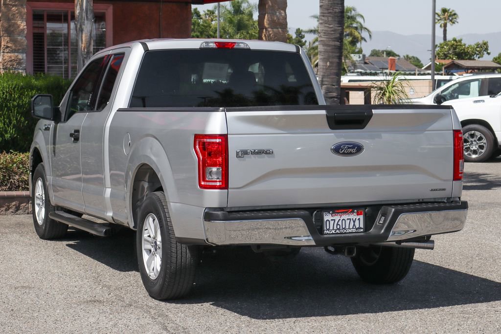 Used 2015 Ford F150 XLT w/ Trailer Tow Package RWD image 6