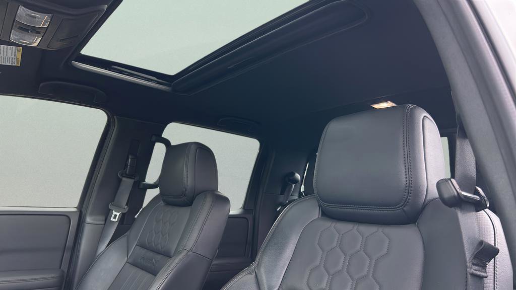 Used 2022 Nissan Frontier Pro-X w/ Pro-X Premium Package RWD image 14