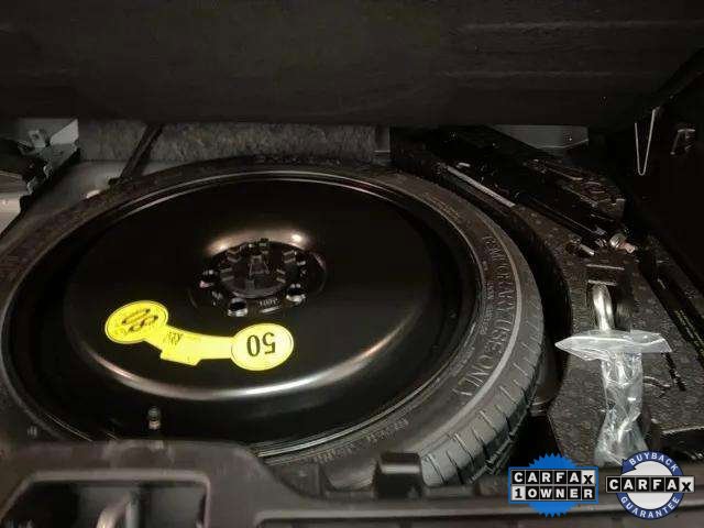 Used 2025 Volvo XC40 B5 Plus image 89