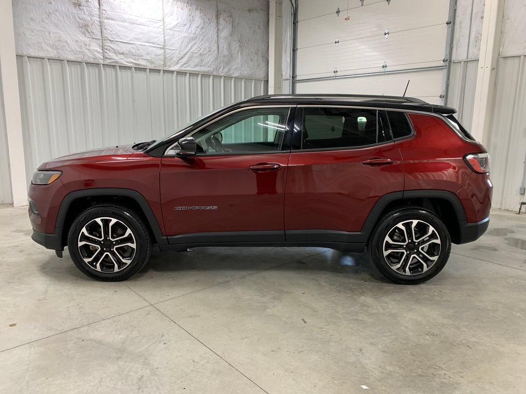 Used 2022 Jeep Compass Limited AWD/4WD image 4