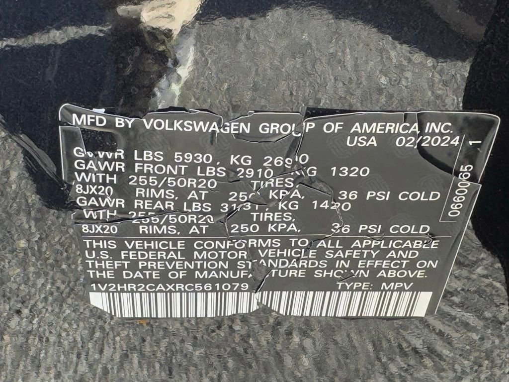 Used 2024 Volkswagen Atlas SE image 43