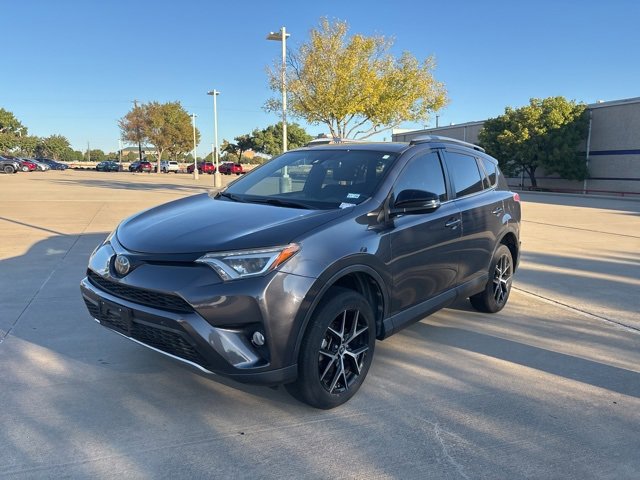 Used 2018 Toyota RAV4 SE
