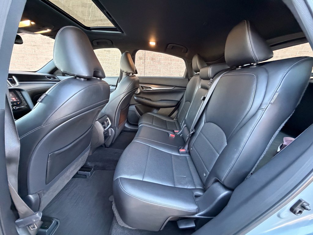 Used 2023 INFINITI QX55 Essential image 16