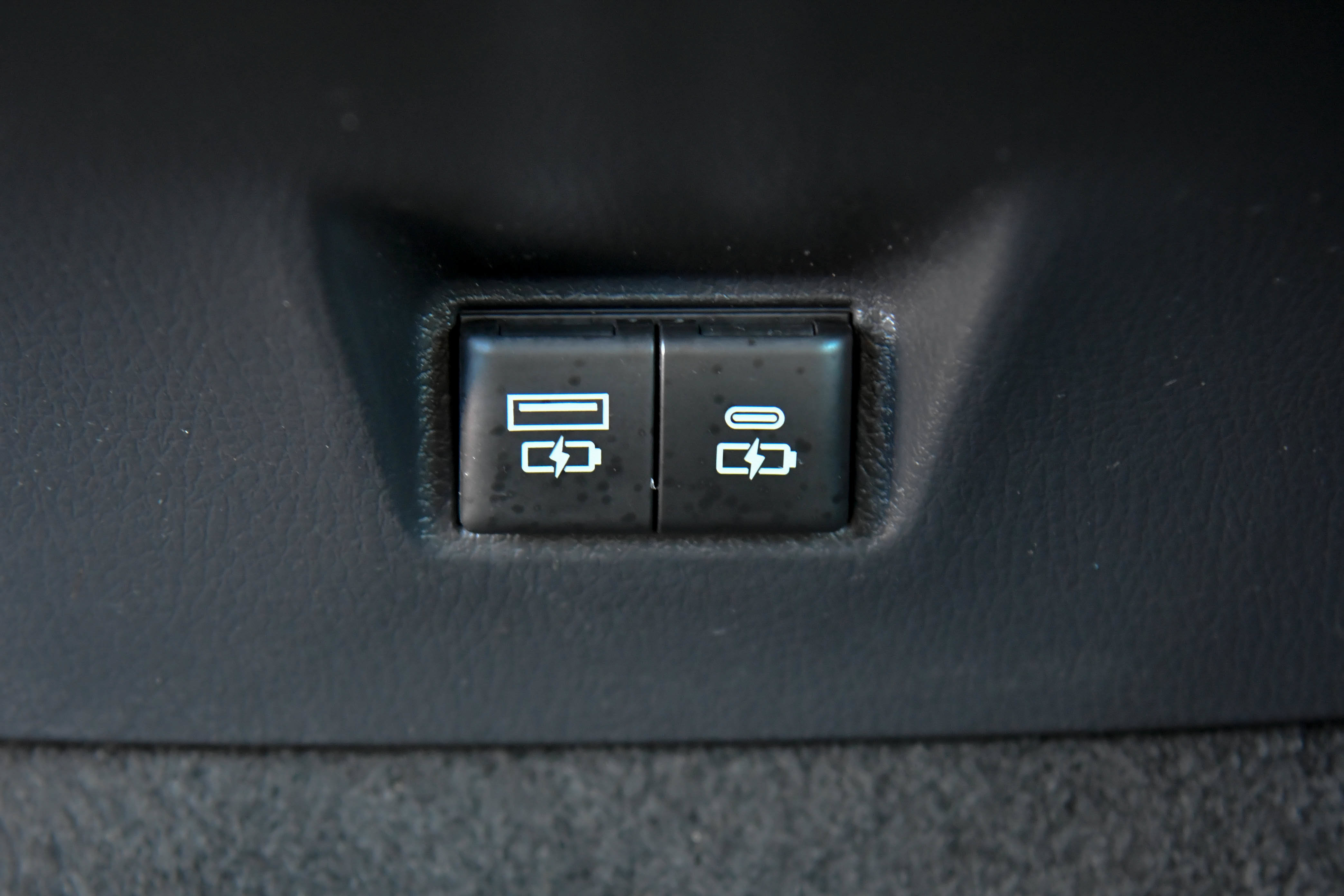 Used 2026 Toyota Camry SE FWD image 39