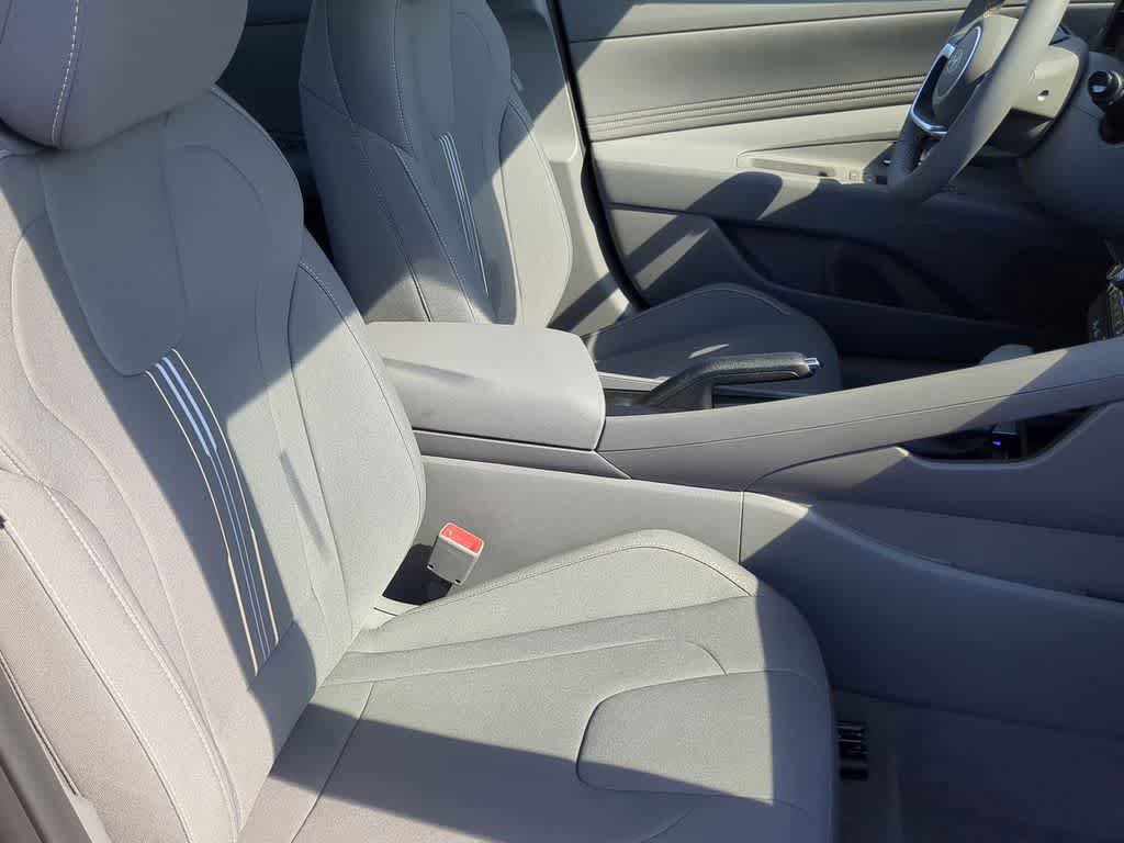 New 2026 Hyundai Elantra Sport FWD image 22