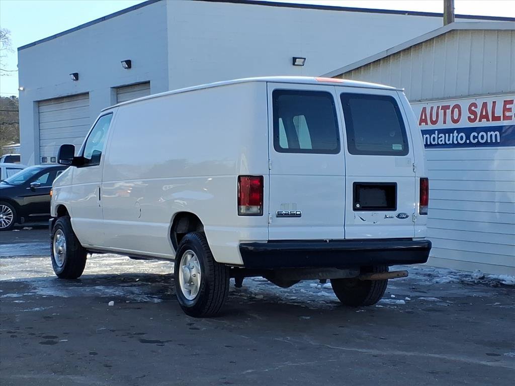 Used 2010 Ford E-250 and Econoline 250 RWD image 3