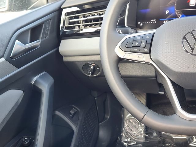 New 2026 Volkswagen Jetta SE FWD image 26