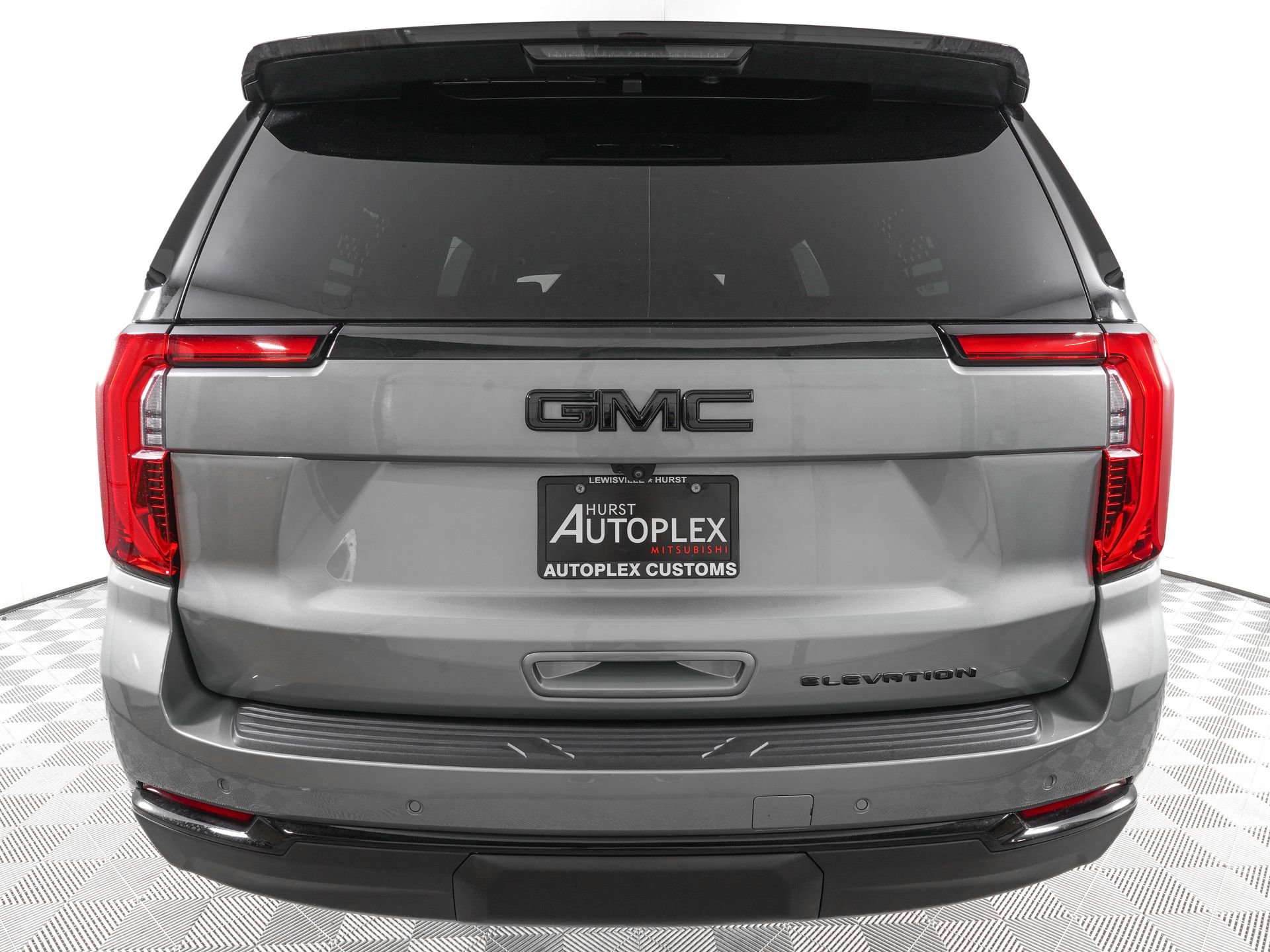 Used 2025 GMC Yukon XL Elevation w/ LPO, Floor Liner Package AWD/4WD image 7