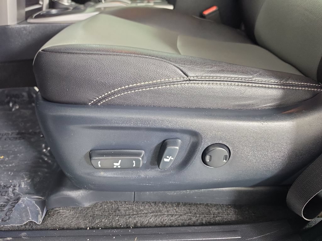 Used 2018 Toyota 4Runner SR5 Premium AWD/4WD image 11