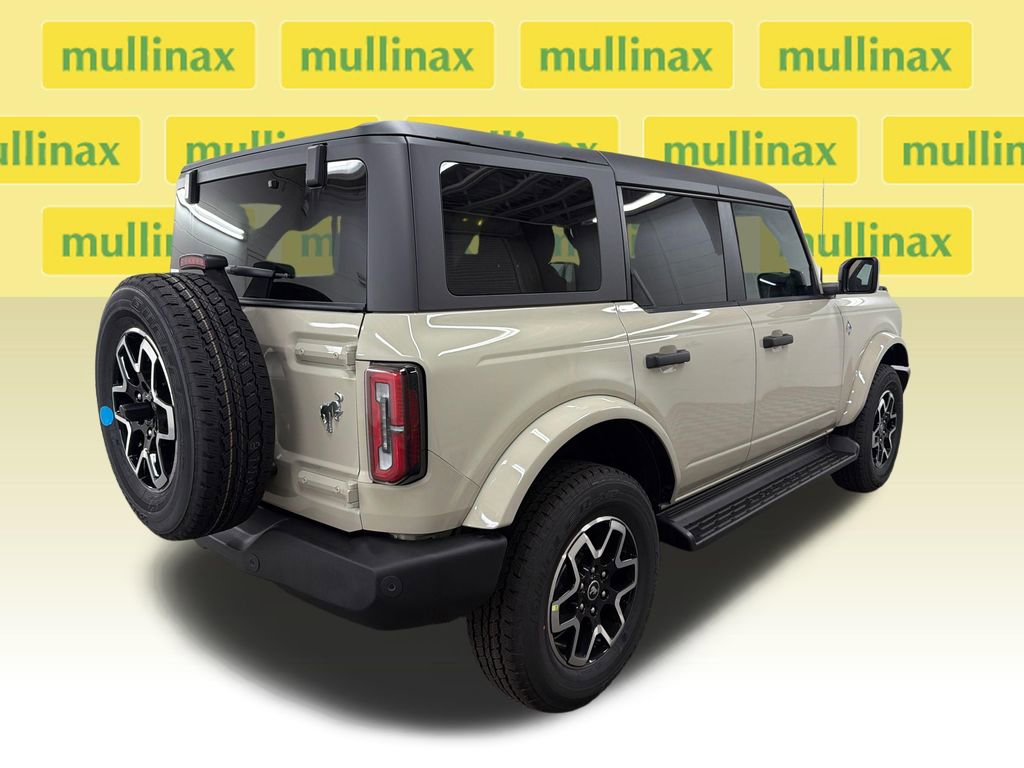 New 2026 Ford Bronco Outer Banks image 3