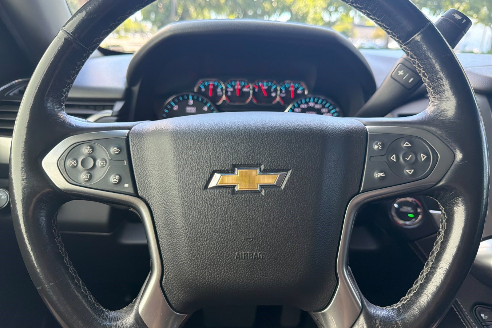 Used 2018 Chevrolet Tahoe Premier w/ RST Edition AWD/4WD image 28