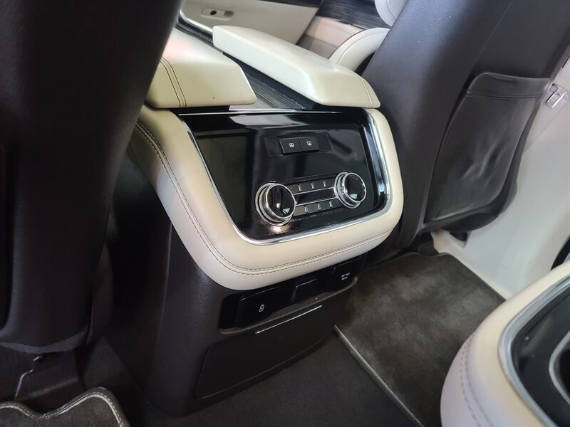 Used 2020 Lincoln Navigator L Black Label image 19