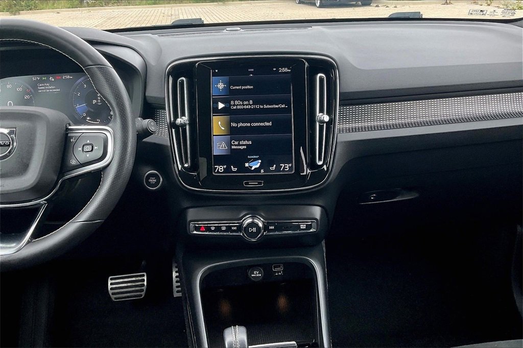 Used 2021 Volvo XC40 T5 R-Design w/ Climate Package image 6