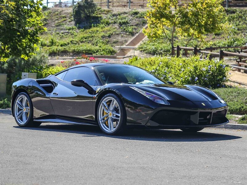 Used 2016 Ferrari 488 GTB RWD image 12