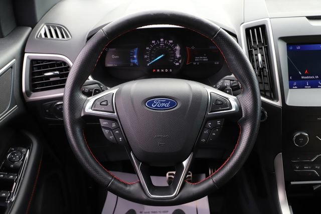 Used 2020 Ford Edge ST-Line w/ Cold Weather Package AWD/4WD image 23