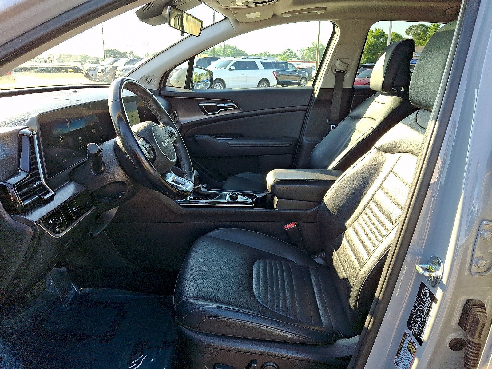 Used 2023 Kia Sportage SX FWD image 12