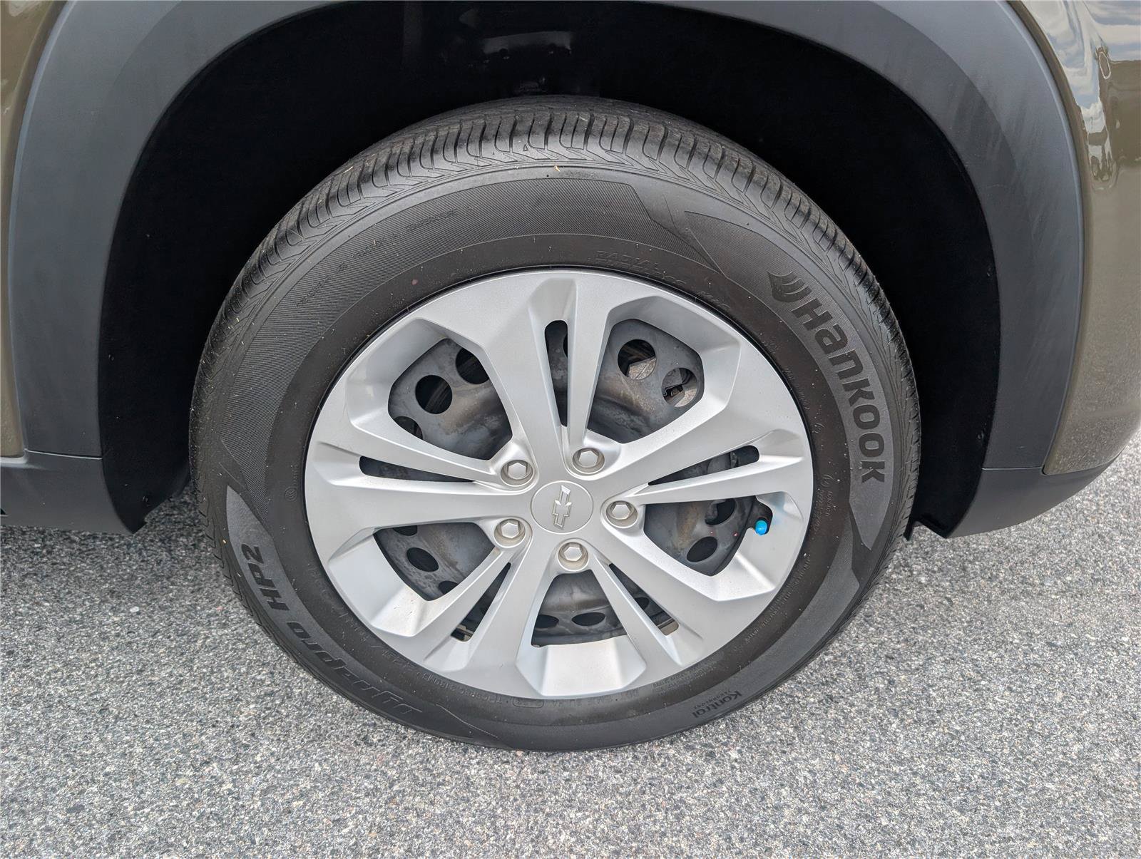 Used 2024 Chevrolet Trax LS FWD image 9