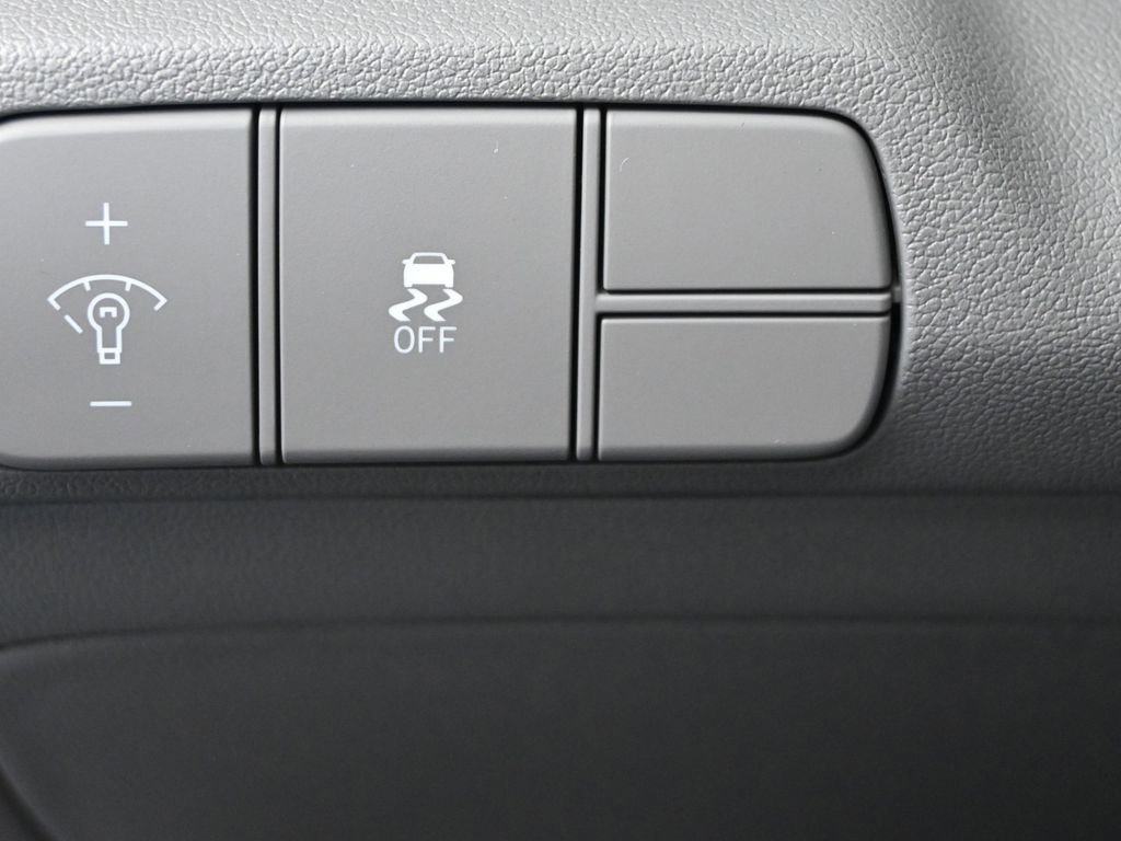 New 2026 Hyundai Elantra Sport image 24