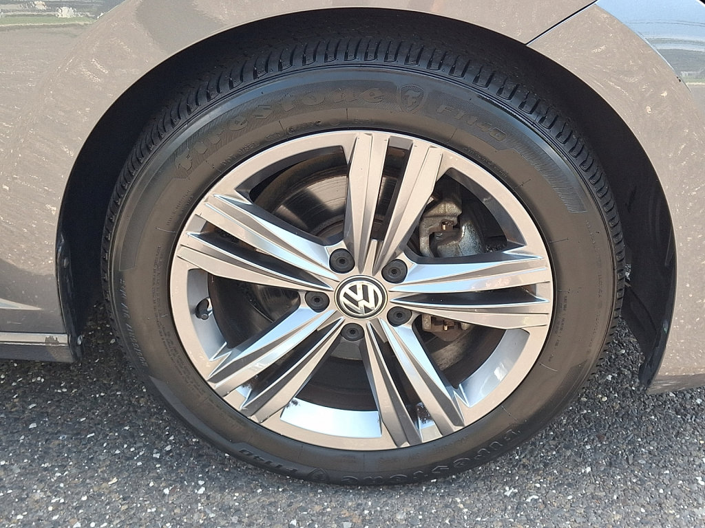 Used 2021 Volkswagen Jetta R-Line FWD image 9