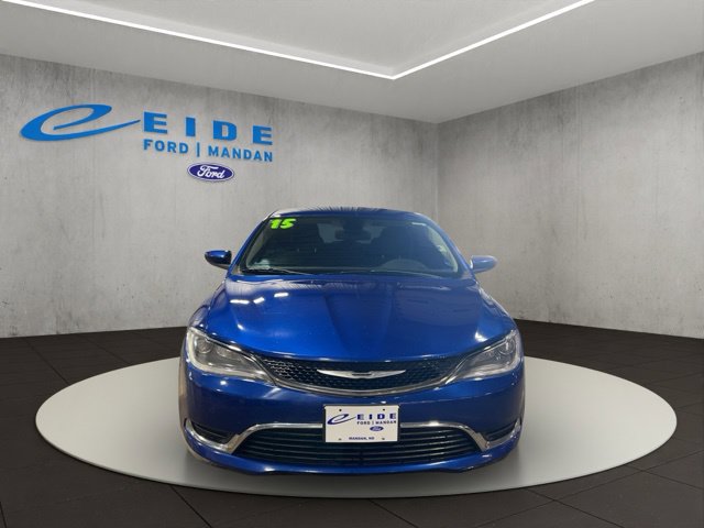 Used 2015 Chrysler 200 Limited w/ Convenience Group FWD image 9